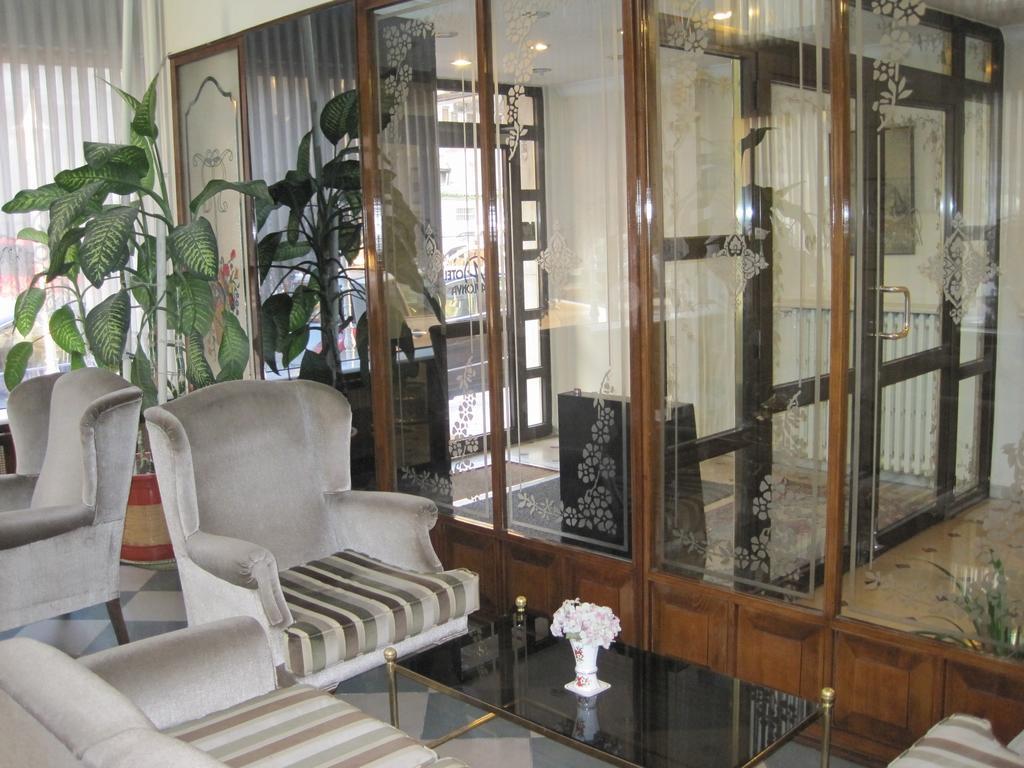 Avlonya Hotel — Photos 2